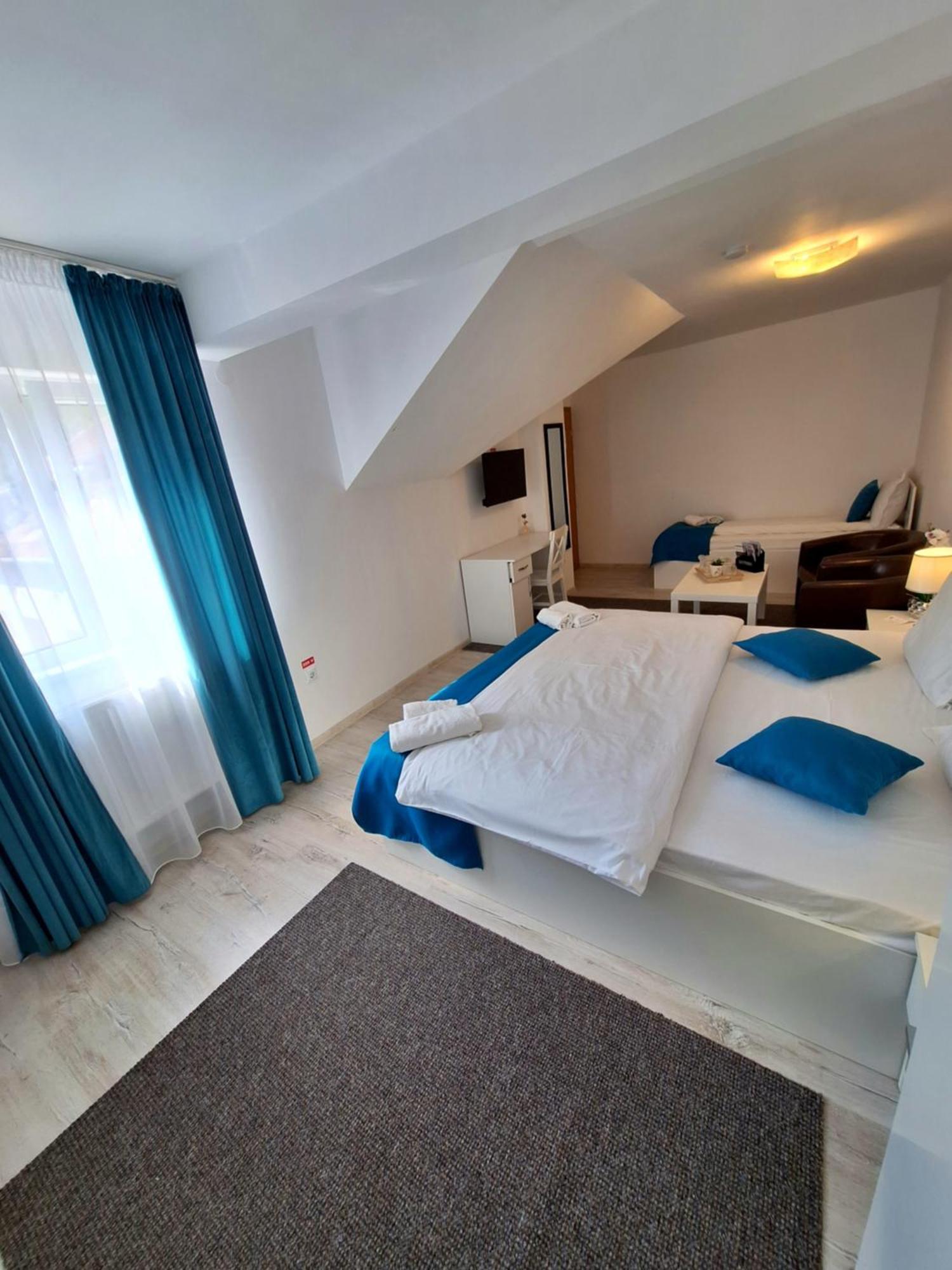 Pensiunea Tinelu Brasov Săcele Extérieur photo