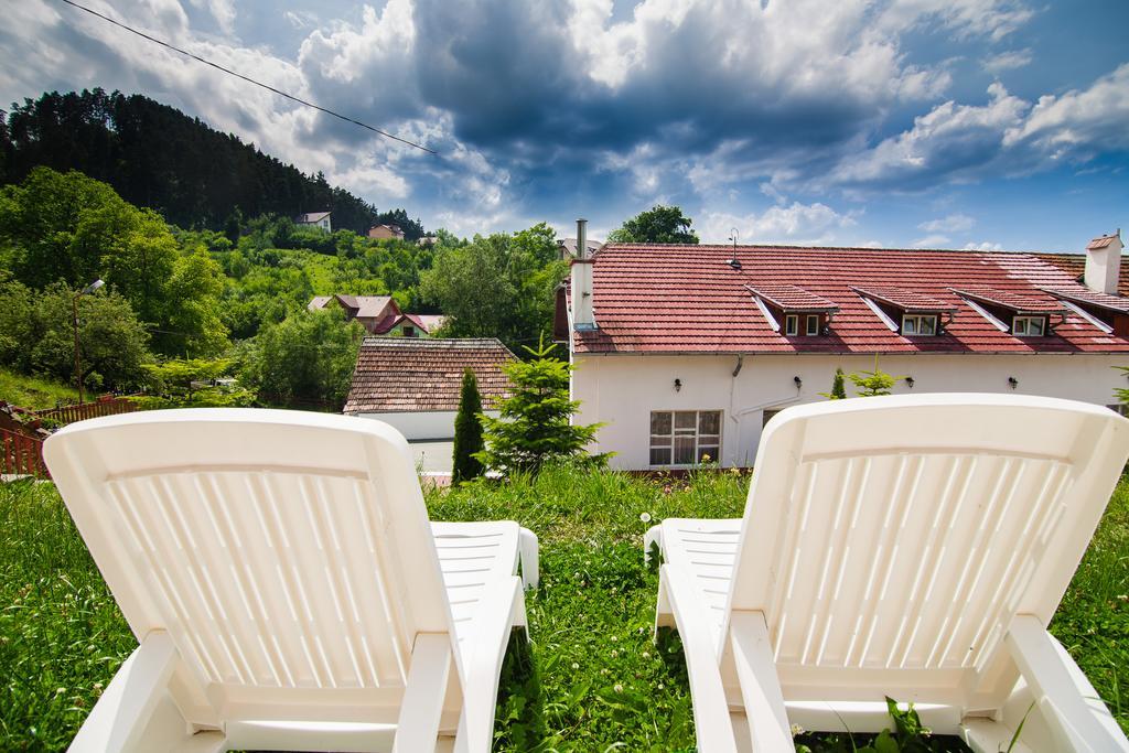 Pensiunea Tinelu Brasov Săcele Extérieur photo